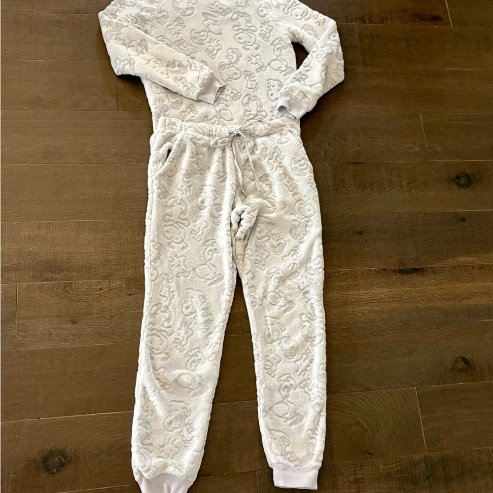 Snoopy Light Gray Crewneck and Matching Pants - Size small! - Picture 3 of 8